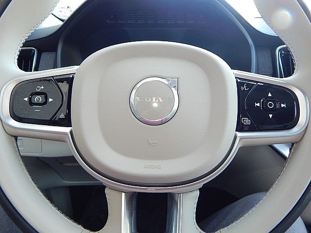 New 2026 Volvo XC90 B6 Ultra w/ Protection Package Premier image 23