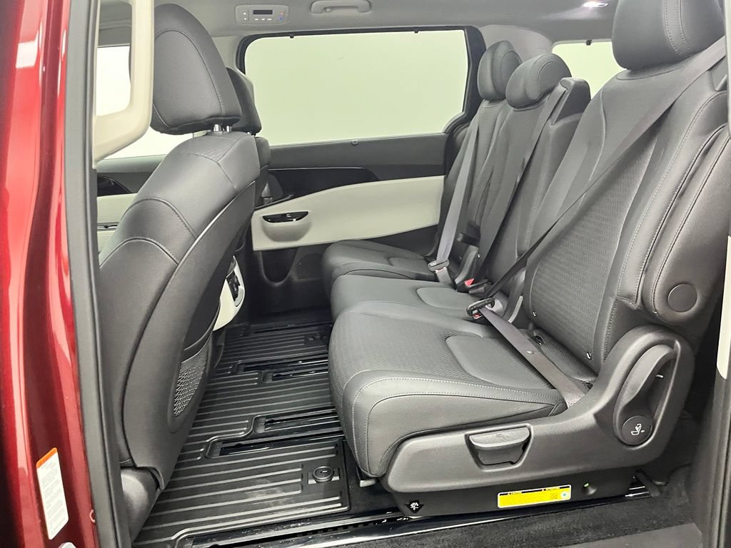 Used 2024 Kia Carnival SX Prestige FWD image 41