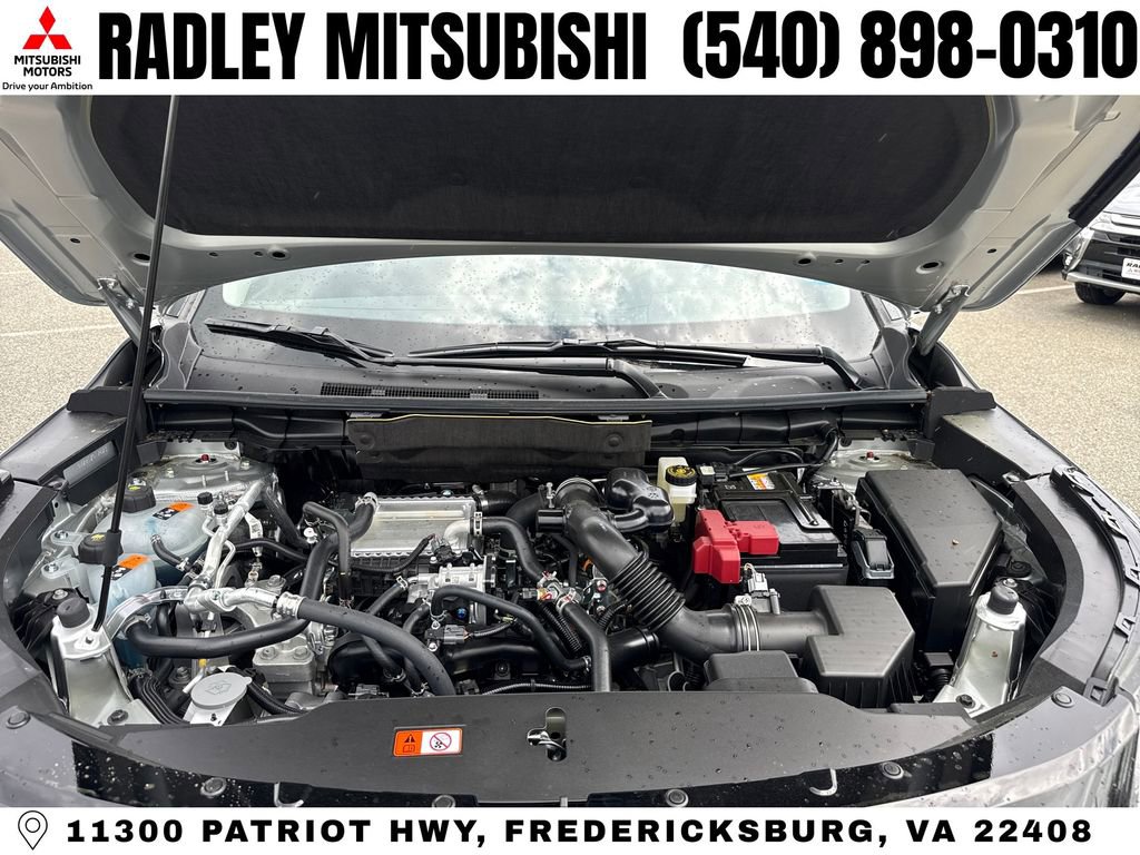 New 2026 Mitsubishi Outlander SE image 16