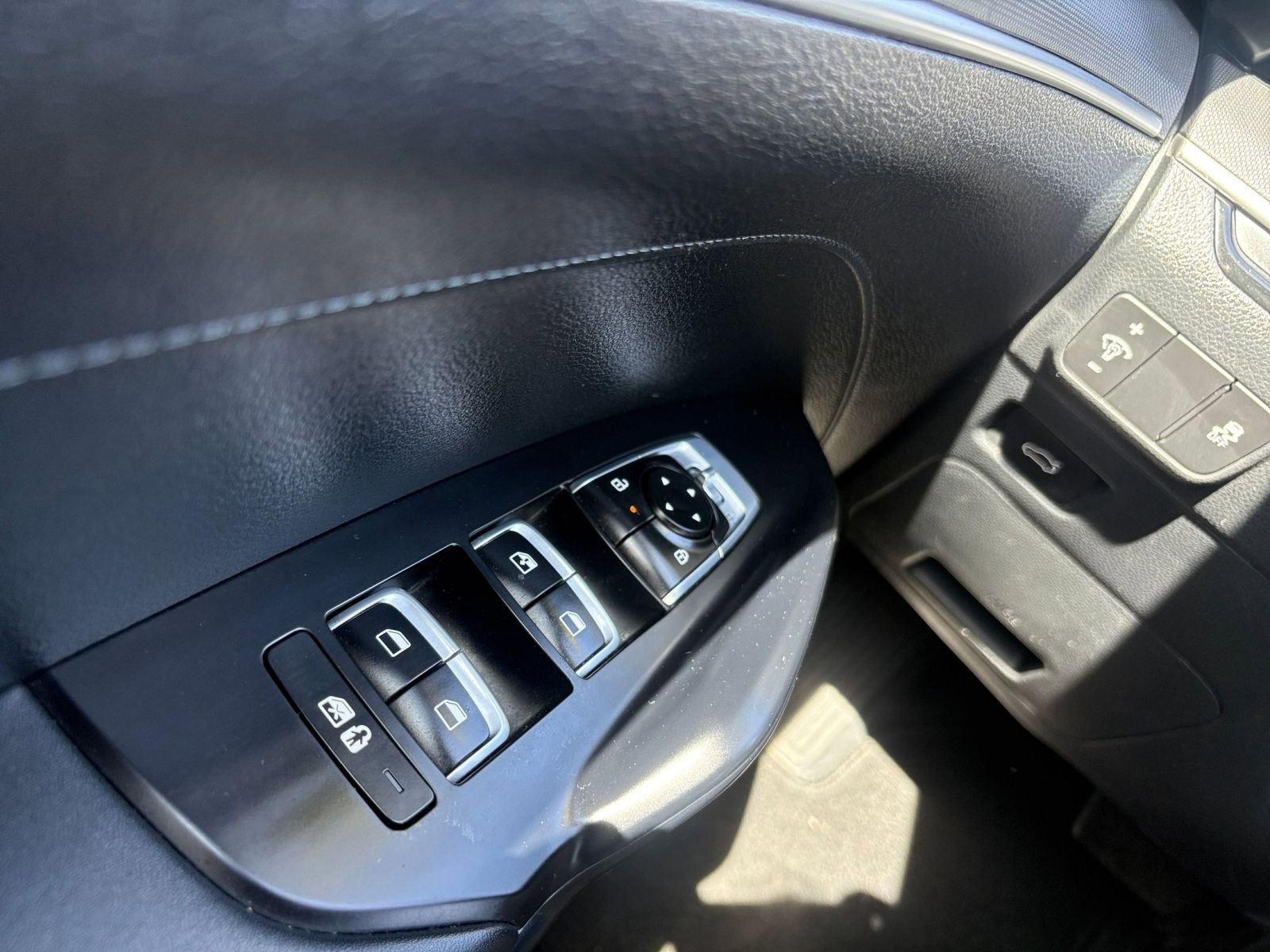 Used 2025 Kia K5 LXS FWD image 18