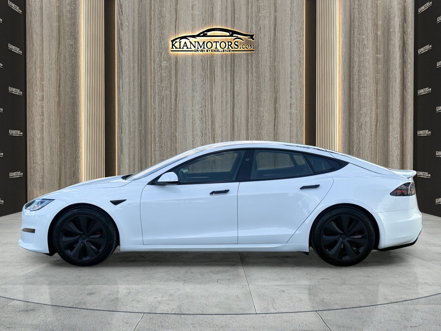 Used 2024 Tesla Model S Plaid AWD/4WD image 7