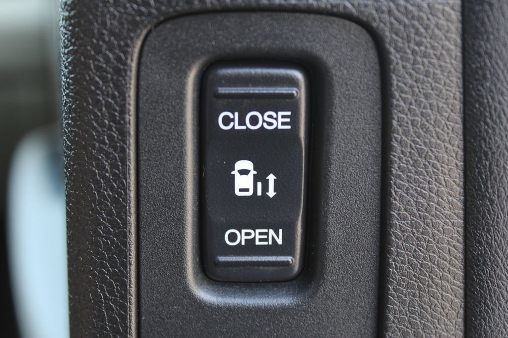 Used 2023 Honda Odyssey Elite image 27
