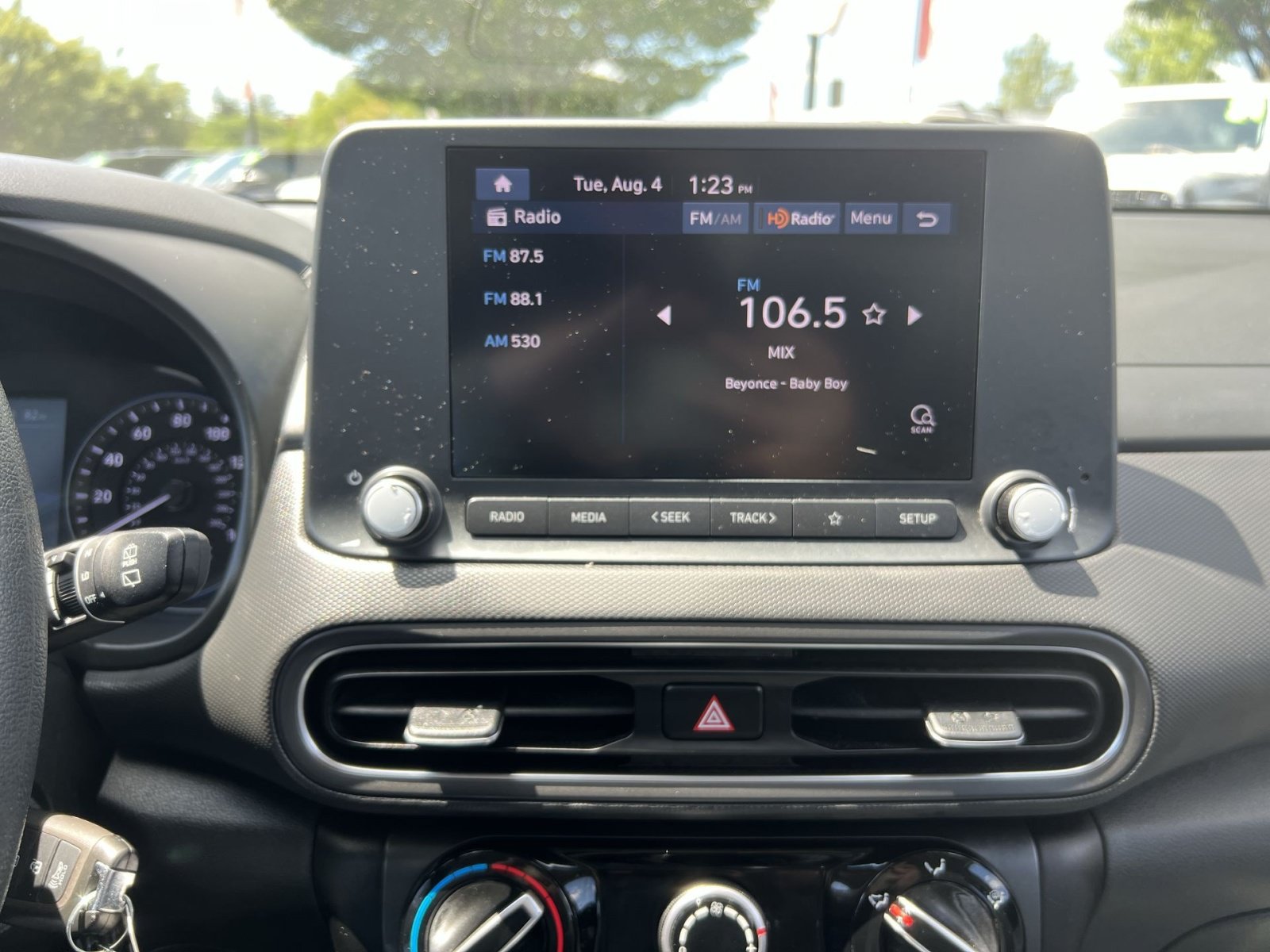 Used 2023 Hyundai Kona SE AWD/4WD image 17
