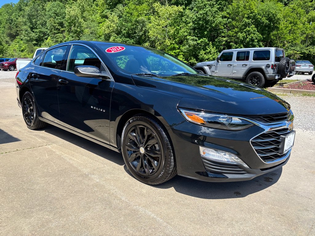 Used 2024 Chevrolet Malibu LT FWD image 5