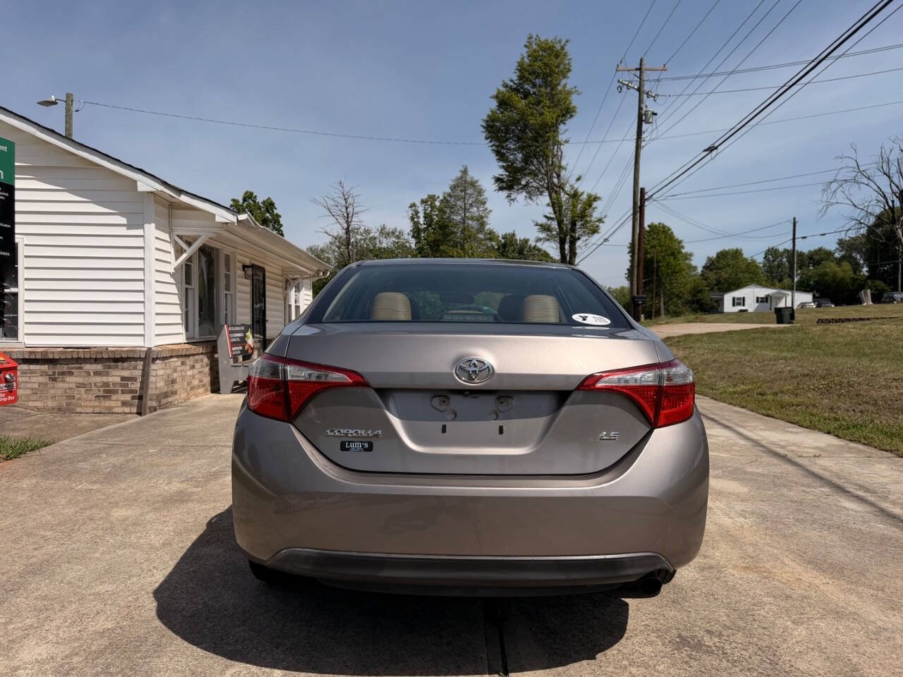 Used 2014 Toyota Corolla LE FWD image 6