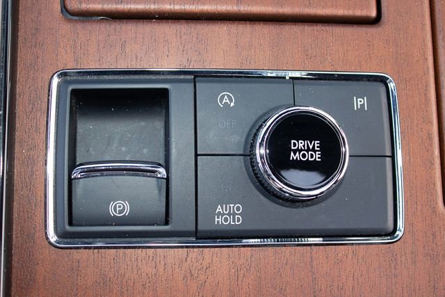 Used 2024 Lincoln Navigator Black Label image 35