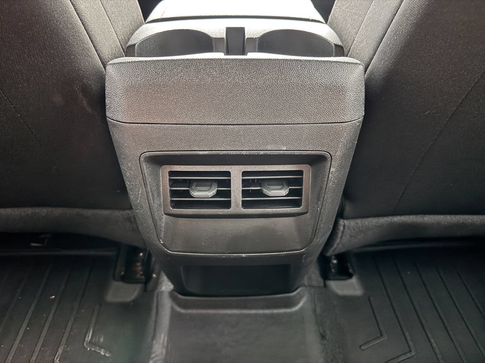 Used 2024 Chevrolet Colorado Trail Boss w/ Technology Package AWD/4WD image 27