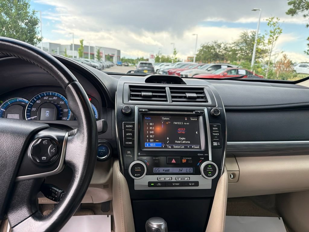 Used 2014 Toyota Camry XLE w/ Leather Package FWD image 31