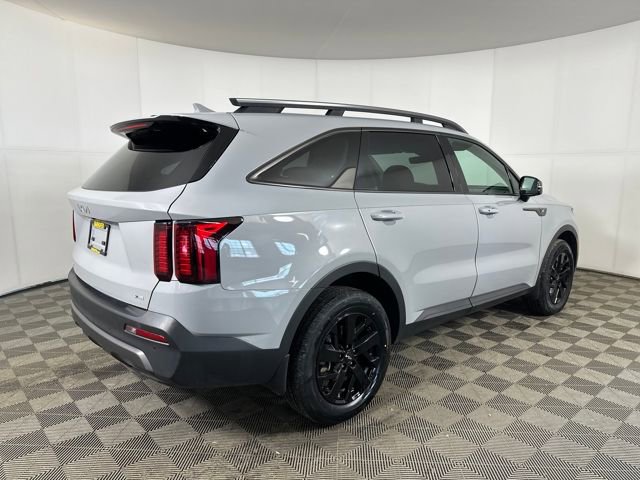 Used 2023 Kia Sorento S image 3