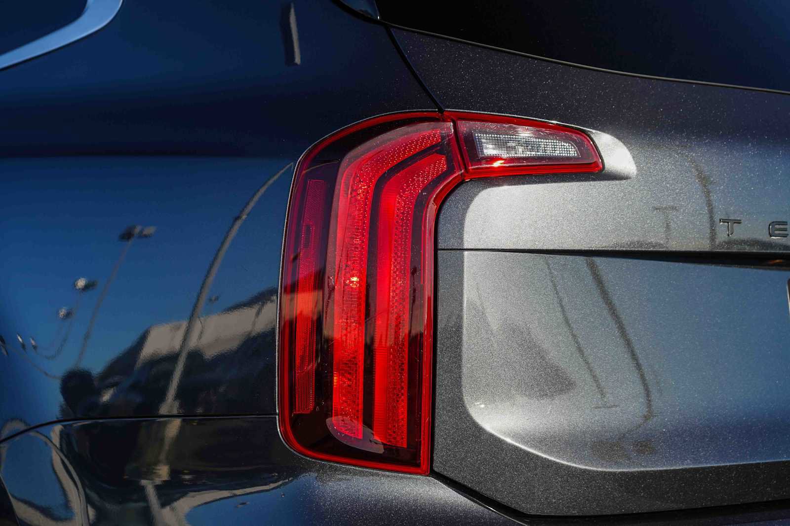 Used 2023 Kia Telluride S image 9