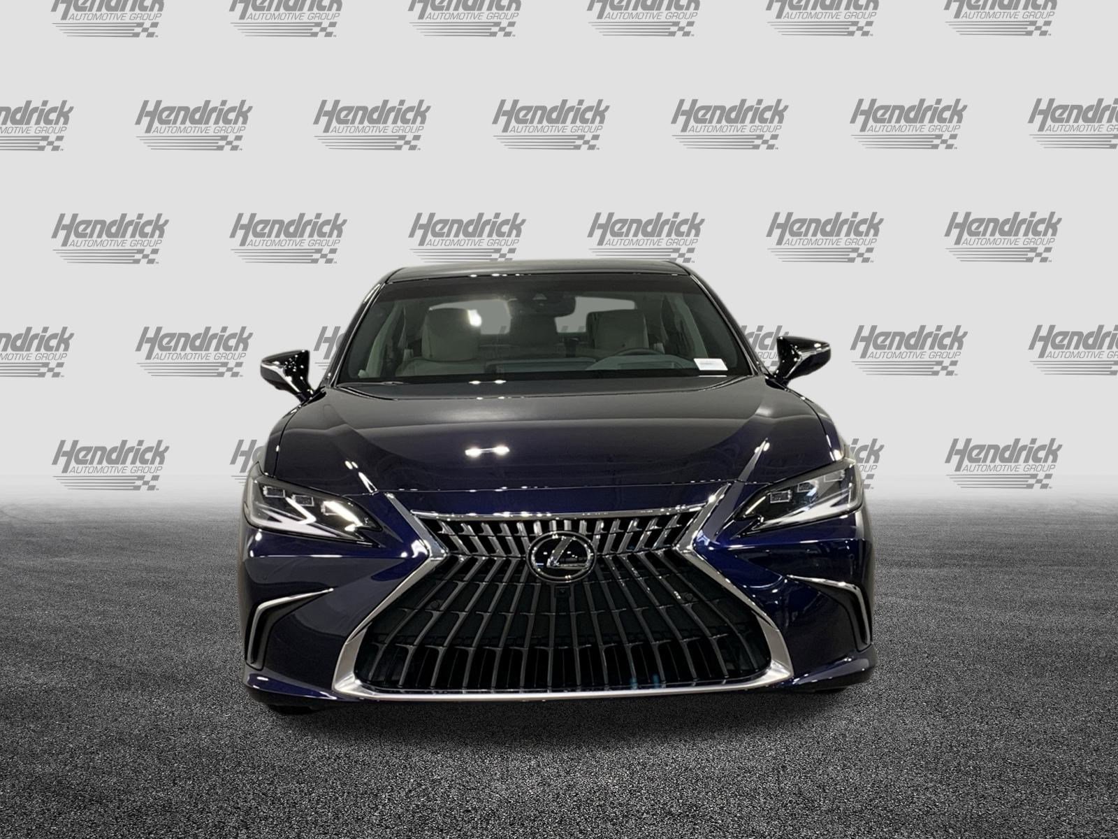 New 2025 Lexus ES 350 Ultra Luxury image 5