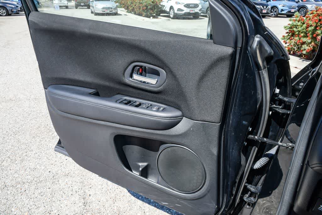 Used 2017 Honda HR-V LX image 24