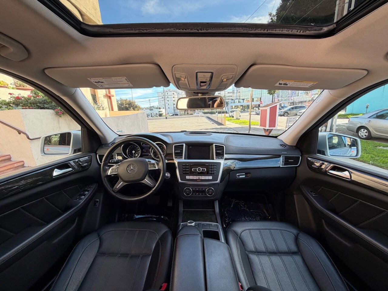 Used 2016 Mercedes-Benz GL 450 4MATIC w/ Premium I Package image 19