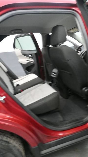 Used 2021 Chevrolet Equinox LT AWD/4WD image 12