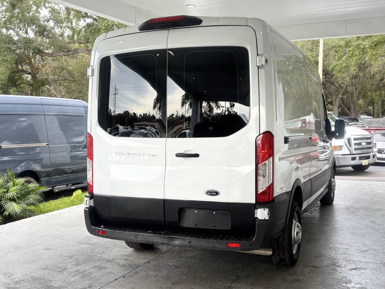 Used 2023 Ford Transit 350 Medium Roof w/ Load Area Protection Package RWD image 9