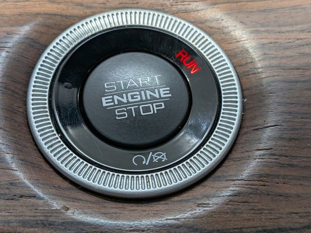 Used 2023 Jeep Grand Cherokee L Summit w/ Advanced Protech Group IV image 21