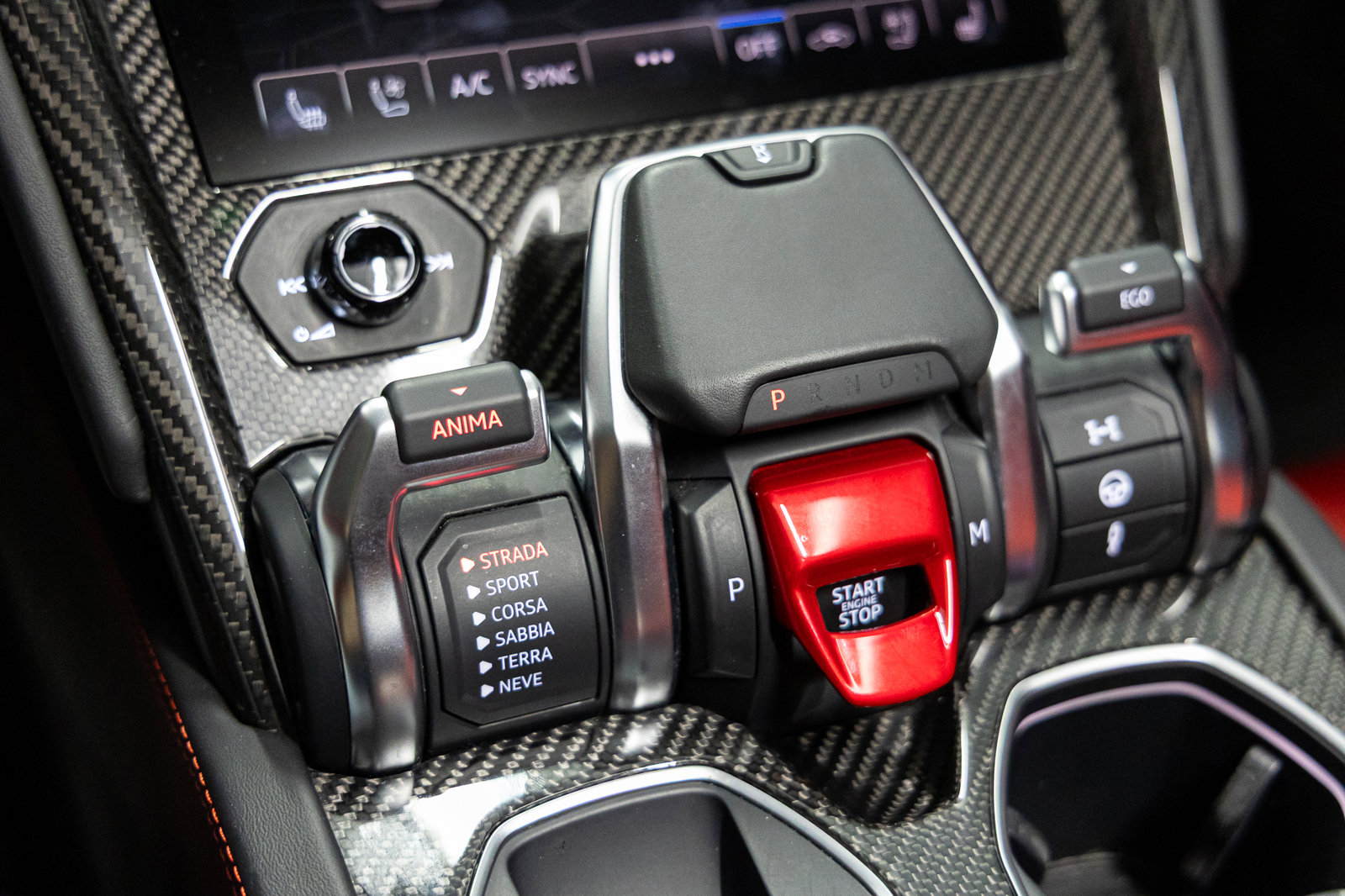 Used 2021 Lamborghini Urus image 28