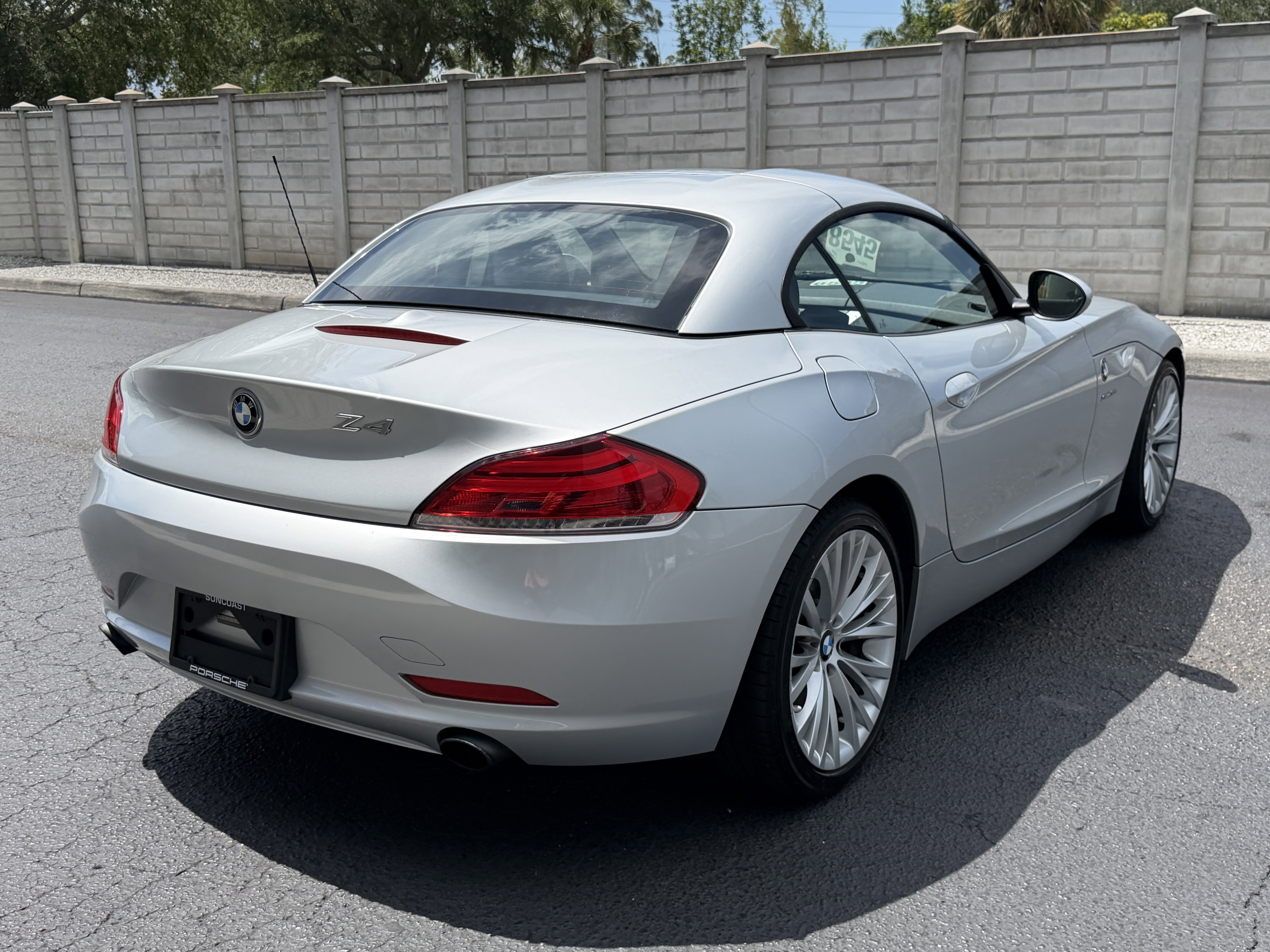 Used 2009 BMW Z4 sDrive35i RWD image 5