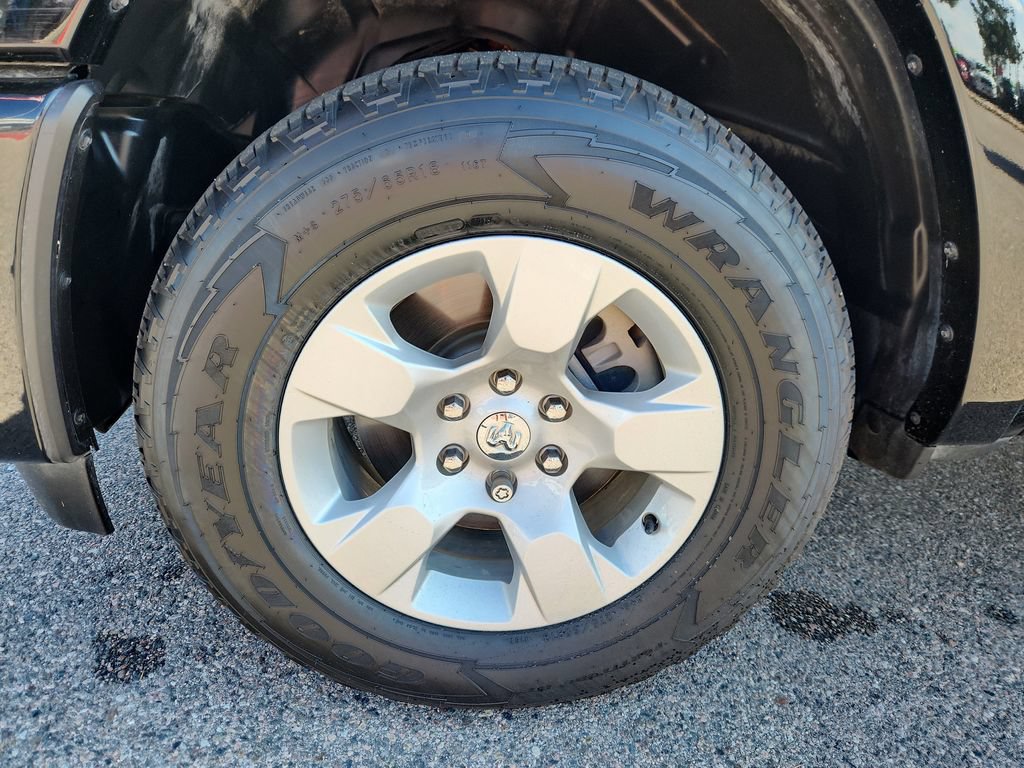 Certified 2025 RAM 1500 Big Horn AWD/4WD image 16