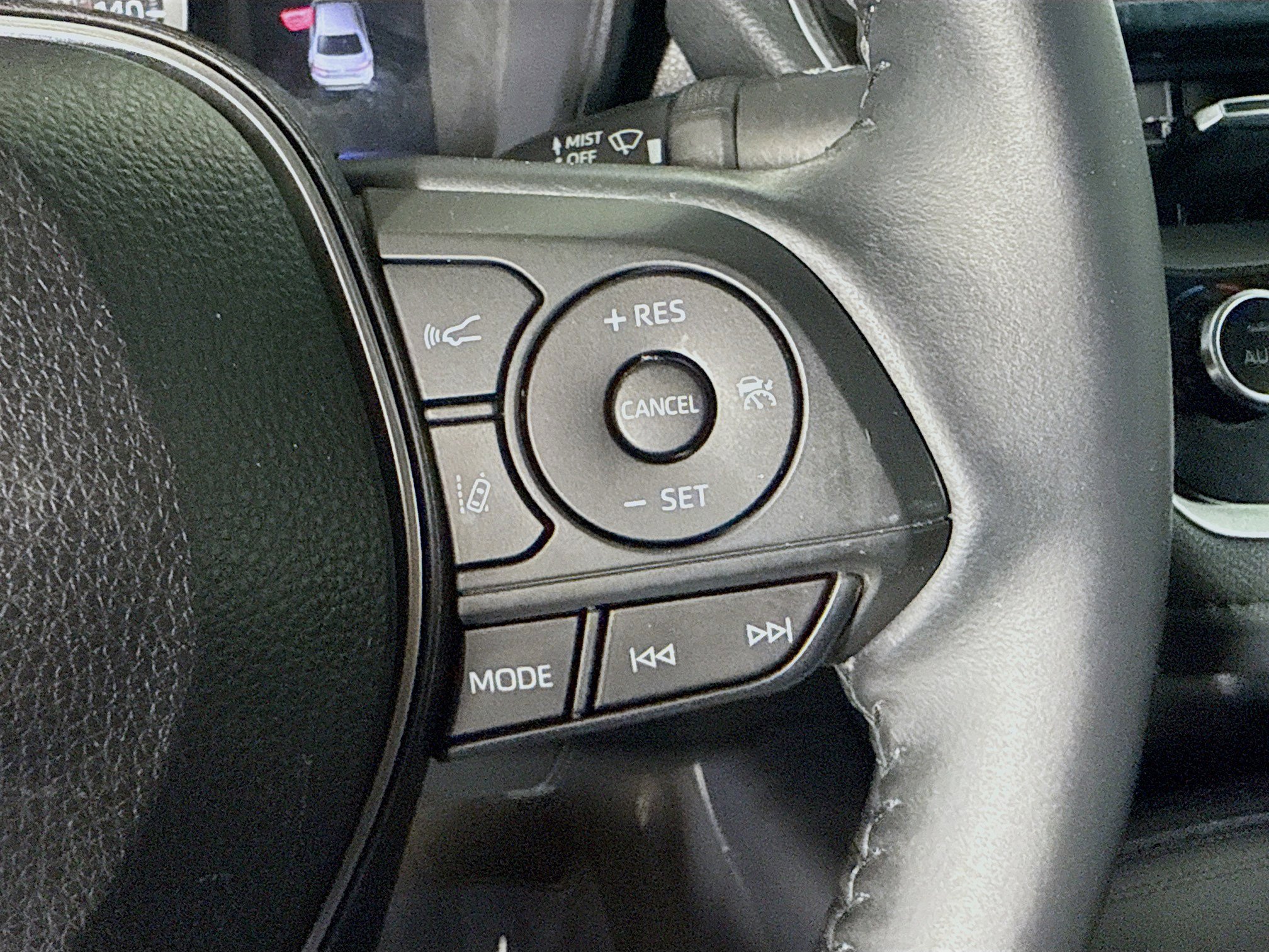 Used 2020 Toyota Corolla SE FWD image 15