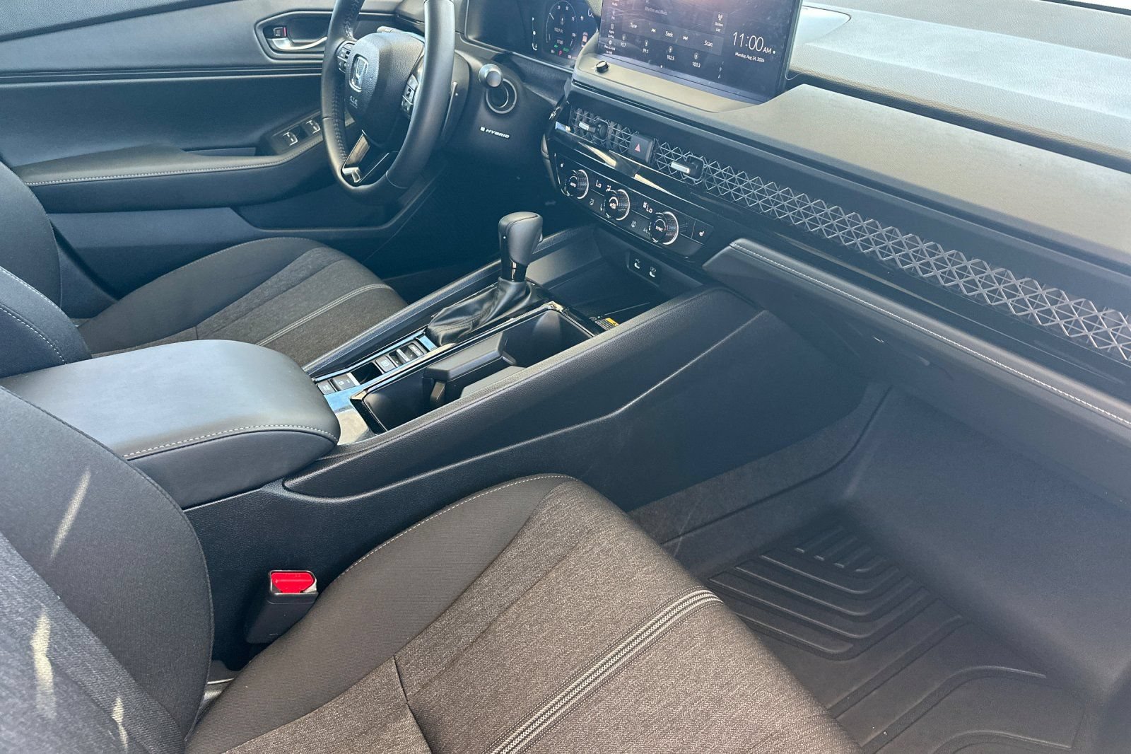 Used 2025 Honda Accord Sport image 15