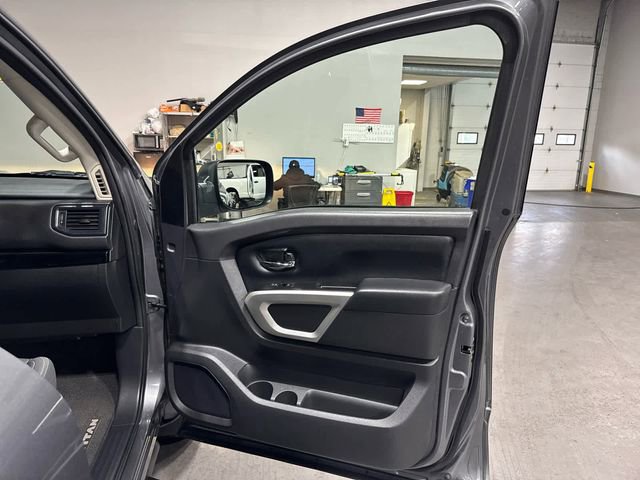 Certified 2024 Nissan Titan SV w/ SV Convenience Package image 27
