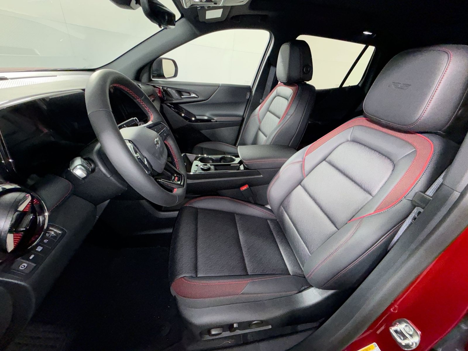 New 2027 Chevrolet Equinox RS w/ Safety and Technology Package AWD/4WD image 13