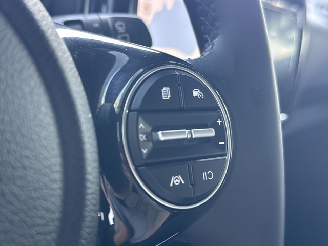 Used 2025 Kia Soul EX FWD image 32