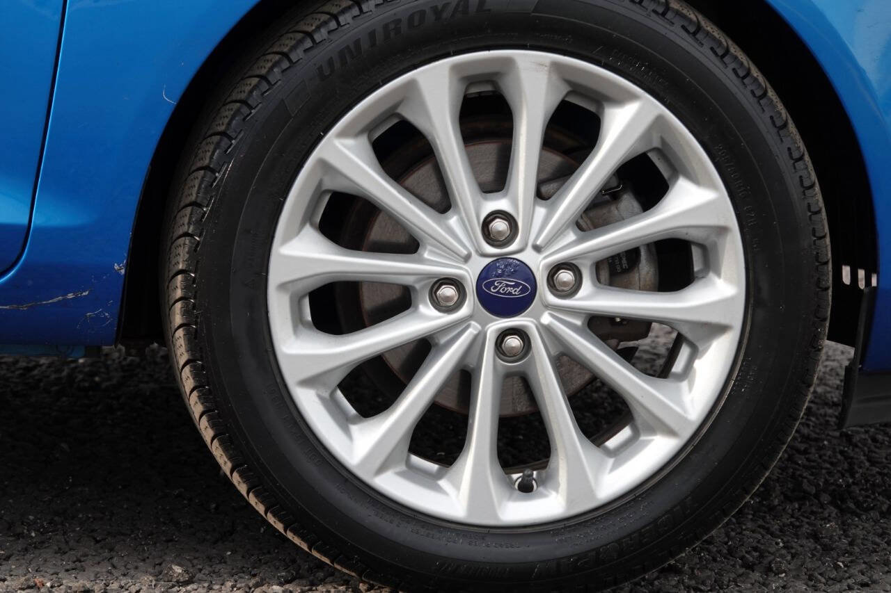 Used 2014 Ford Fiesta SE w/ Equipment Group 201A FWD image 49