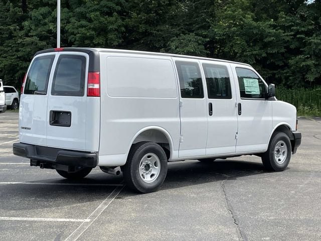 New 2025 Chevrolet Express 2500 w/ Driver Convenience Package RWD image 3