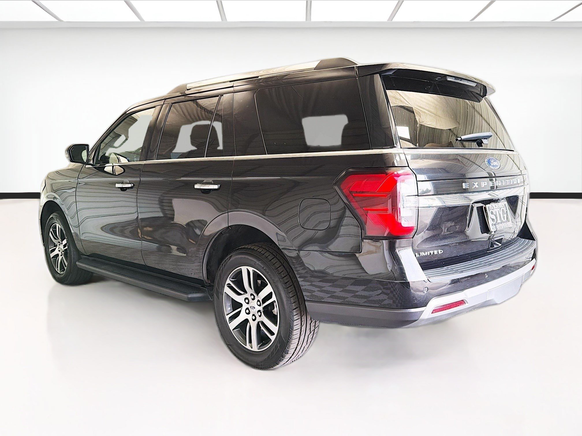 Used 2024 Ford Expedition Limited AWD/4WD image 6