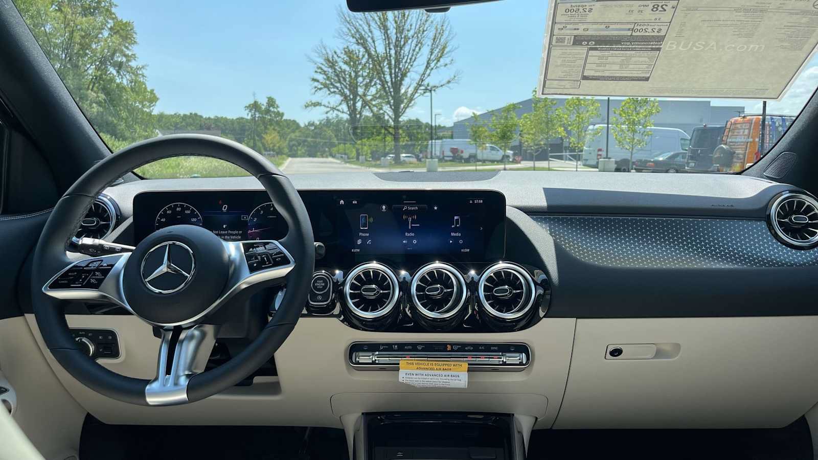 New 2026 Mercedes-Benz GLA 250 4MATIC image 30