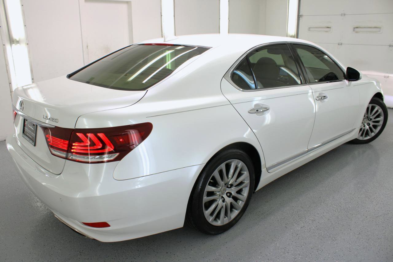Used 2016 Lexus LS 460 w/ Comfort Package image 30