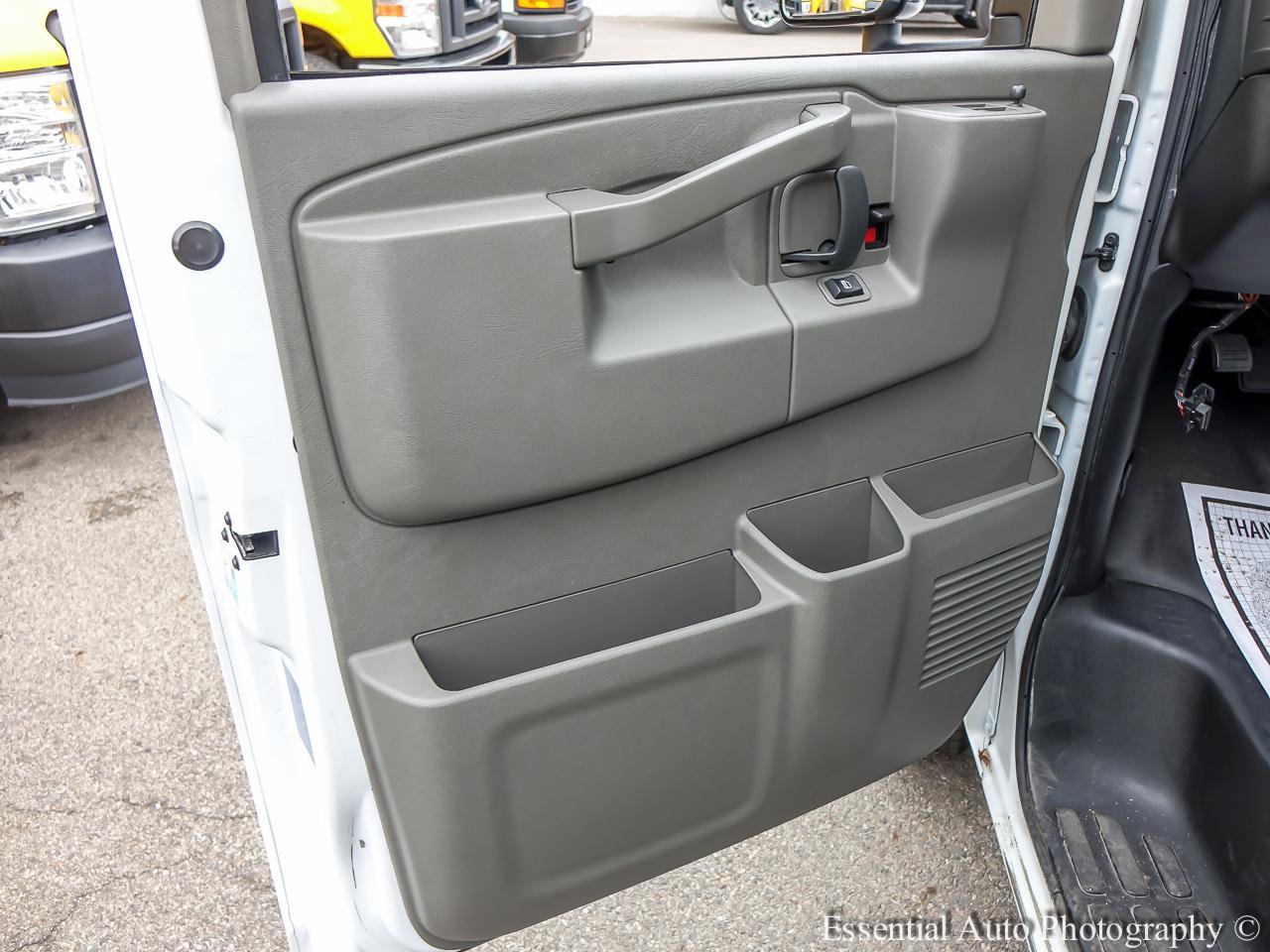 Used 2023 GMC Savana 3500 w/ Power Convenience Package RWD image 16
