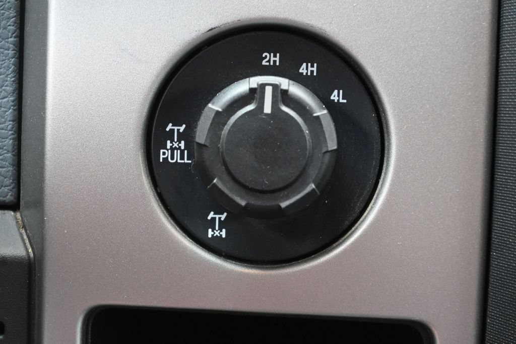 Used 2013 Ford F150 XLT w/ XLT Chrome Pkg AWD/4WD image 21