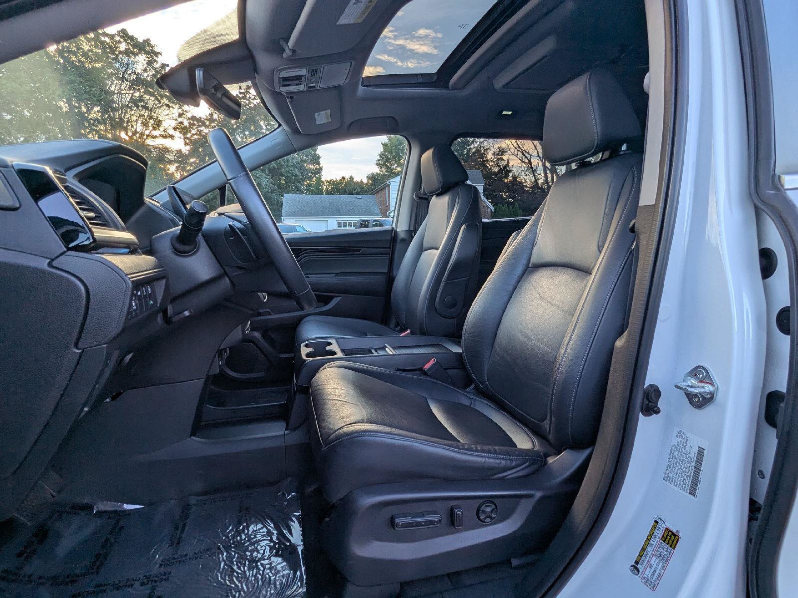 Used 2023 Honda Odyssey Touring image 25