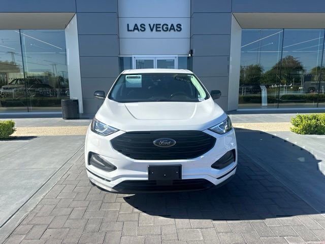 Used 2024 Ford Edge SE w/ Black Appearance Package AWD/4WD image 2
