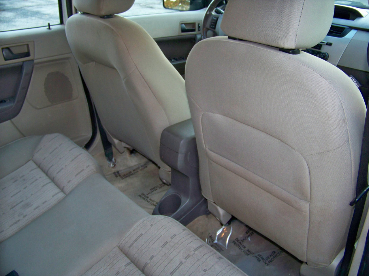 Used 2010 Ford Focus SE image 38