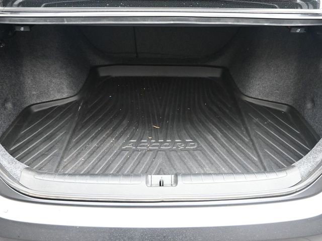 Used 2018 Honda Accord Sport image 16