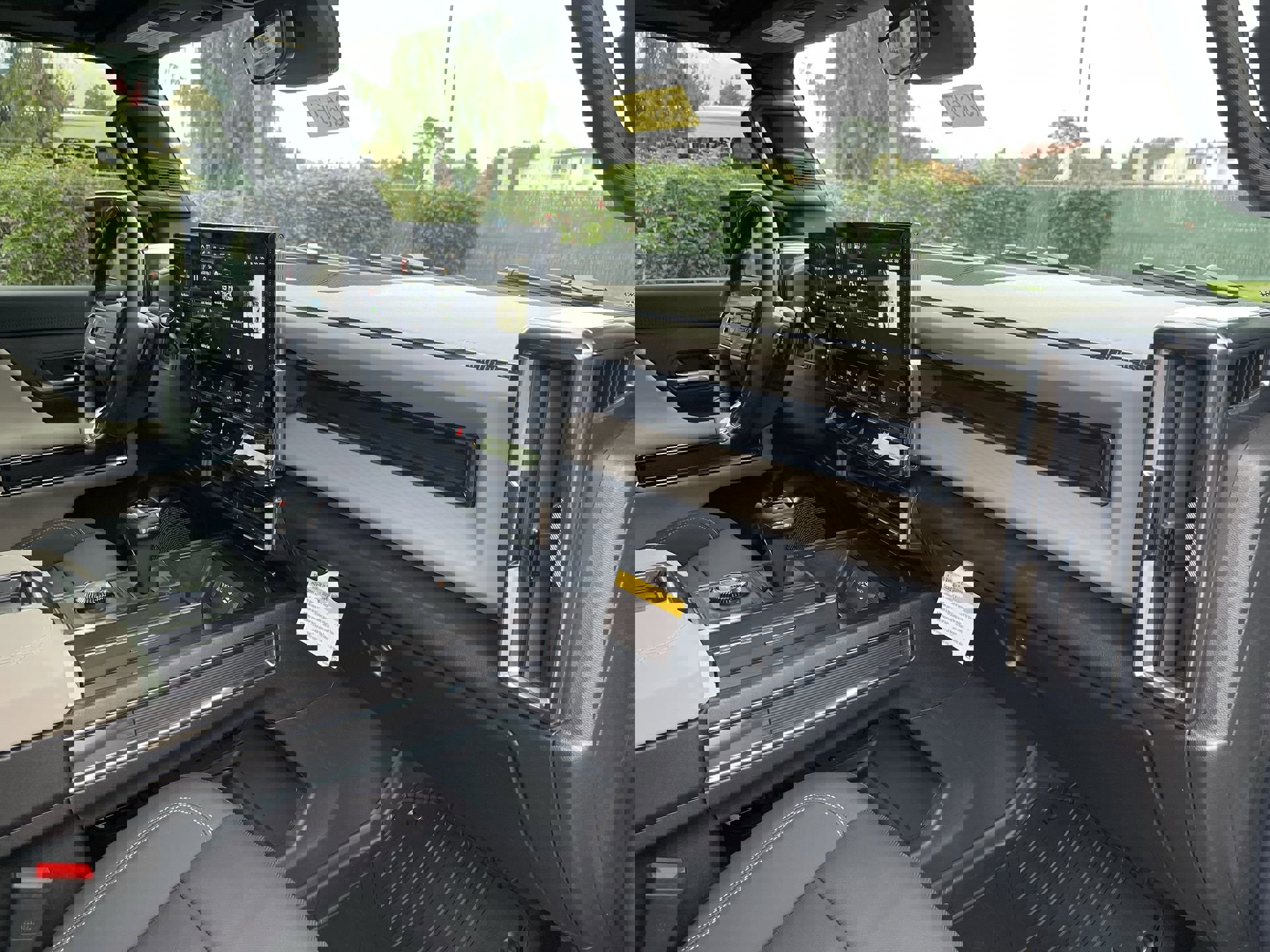 New 2026 GMC Hummer EV 4x4 Crew Cab w/ LPO, Dark Essentials Package image 63