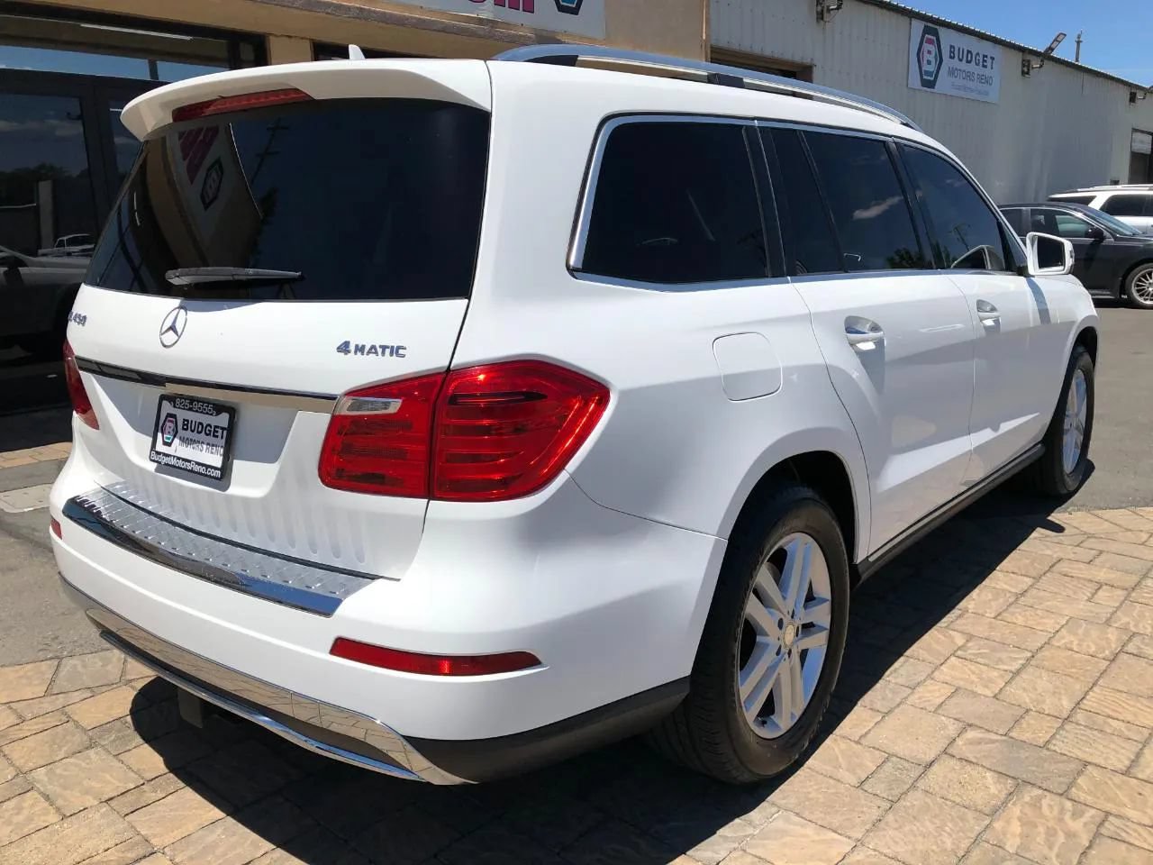 Used 2015 Mercedes-Benz GL 450 4MATIC image 2
