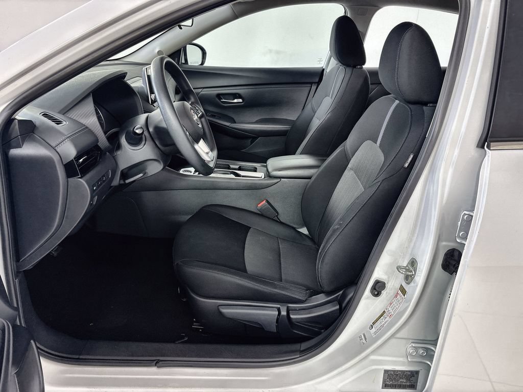 Used 2024 Nissan Sentra SV FWD image 13