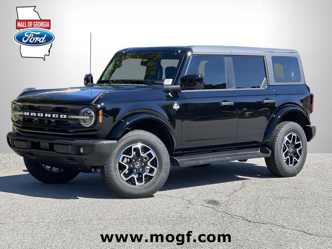 New 2026 Ford Bronco Outer Banks AWD/4WD image 1
