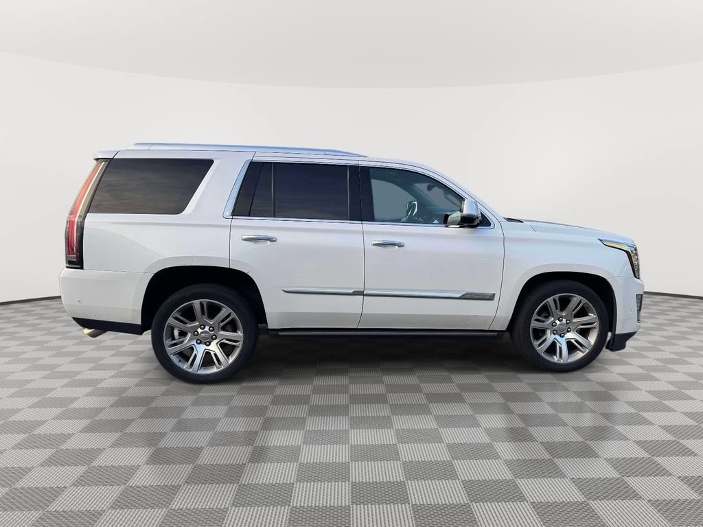 Used 2018 Cadillac Escalade Premium Luxury AWD/4WD image 8