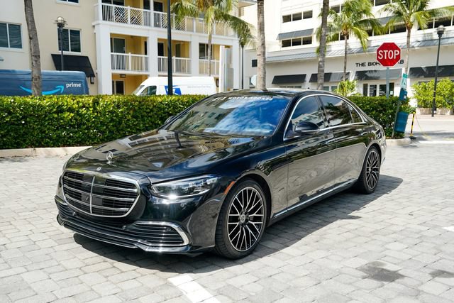 Used 2021 Mercedes-Benz S 580 4MATIC Sedan image 2