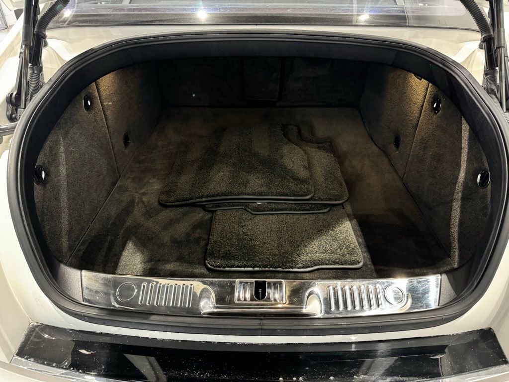 Used 2018 Bentley Flying Spur V8 image 35