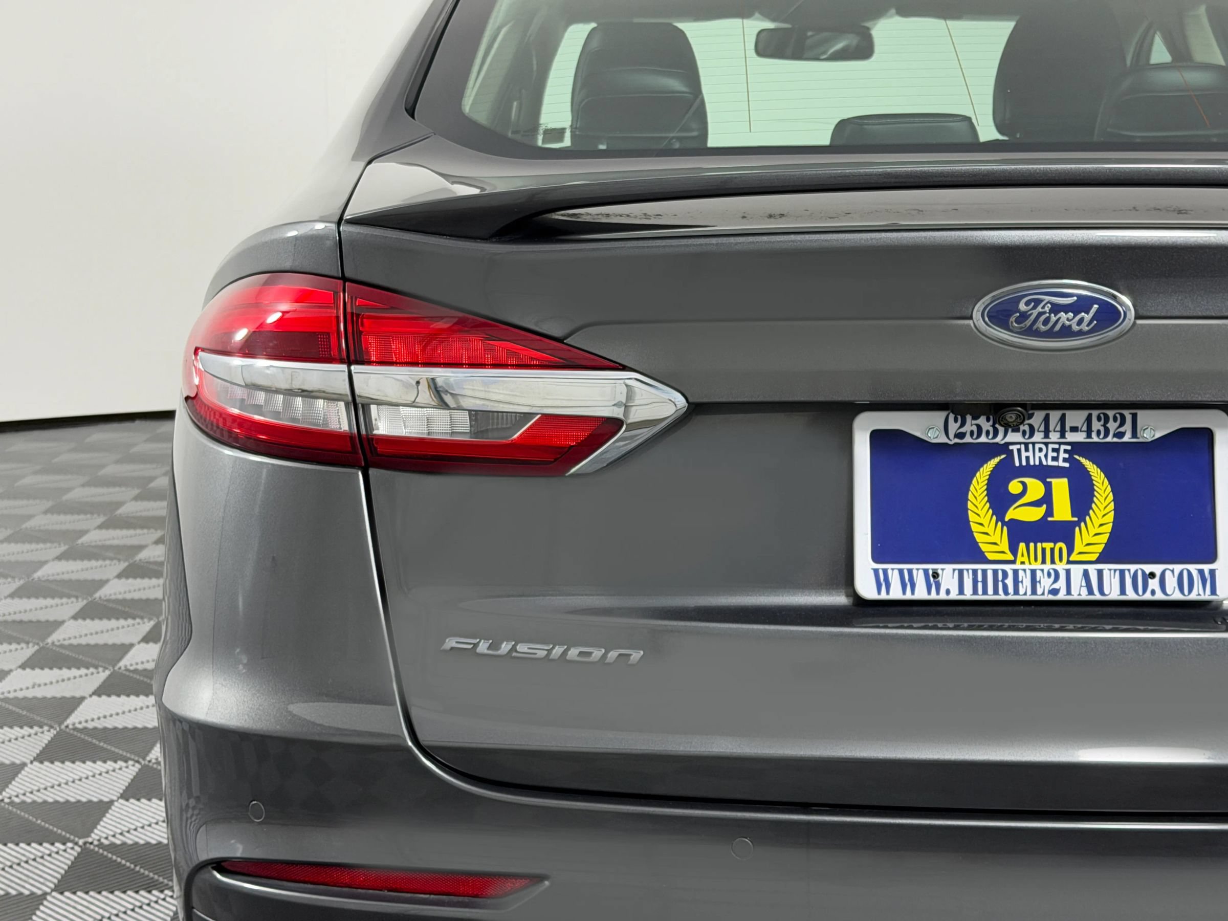 Used 2019 Ford Fusion Titanium FWD image 10