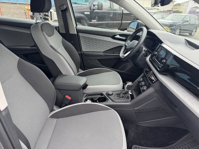 Certified 2024 Volkswagen Taos S AWD/4WD image 30