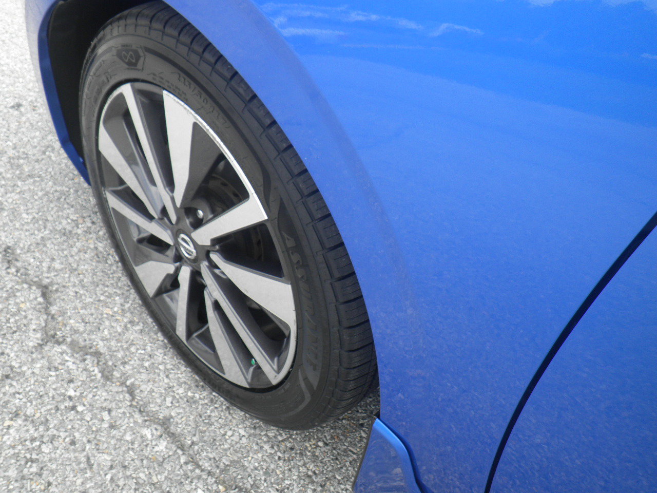 Used 2021 Nissan Sentra SV w/ SV Premium Package image 13