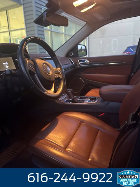 Used 2016 Jeep Grand Cherokee Summit w/ Platinum Series Group AWD/4WD image 5